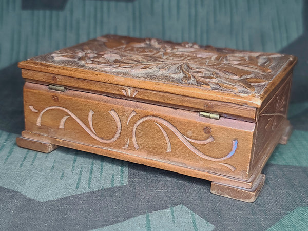 Wooden Andenken Jewelry Box