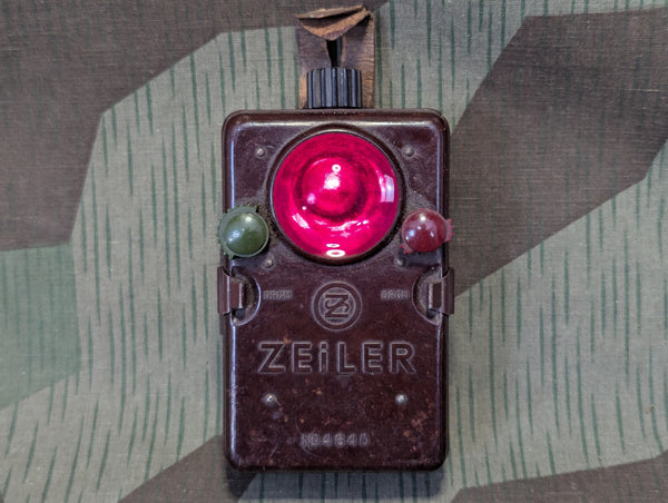 Original Bakelite Zeiler Nr.4640 Flashlight WORKING