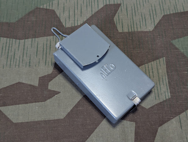 MECO Military Flashlight French?