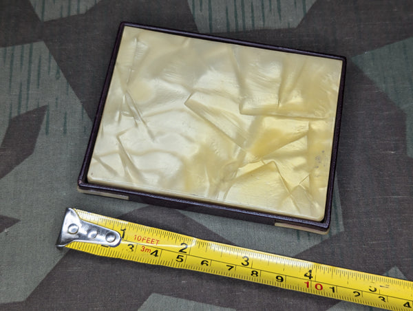 Fancy Celluloid Cigarette Case Stand