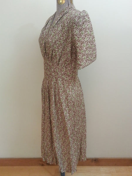German Green Print Dress <br> (B-38" W-30" H-40")