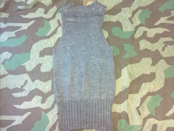 German Look Sweater Vest
