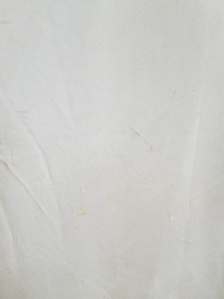 White and Pink Sleeveless Gown <br> (B-33.5" W-27" H-40")