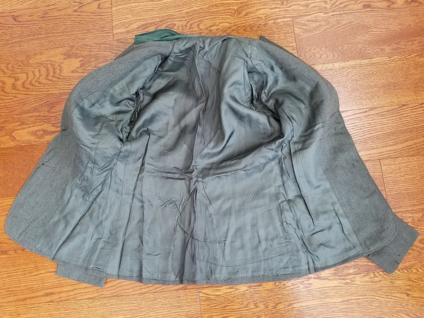 WWII Marine Corps Women's Uniform  - Civilianized <br> (B-36" W-26.5" H-38")