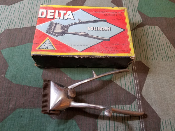 Vintage 1930s Pre-WWII German Delta Solingen Hair Clippers
