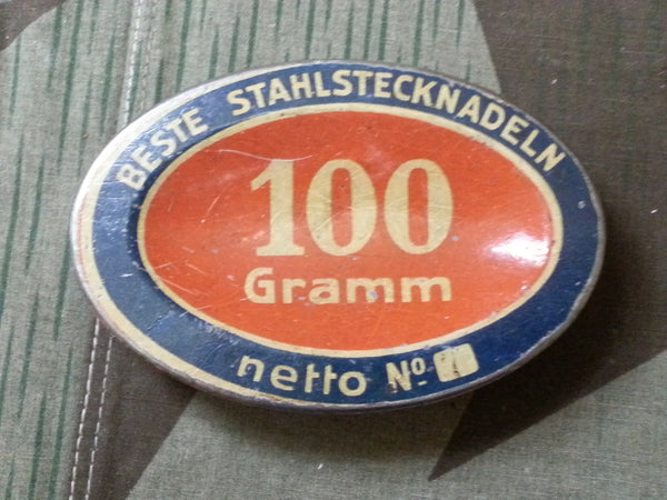 Vintage WWII-era German Beste Stahlstecknadeln Sewing Pin/Needle Tin