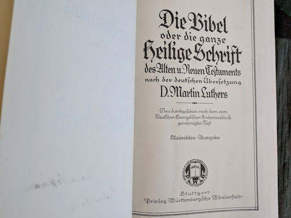 1930 Holy Bible New and Old Testament Evangelical