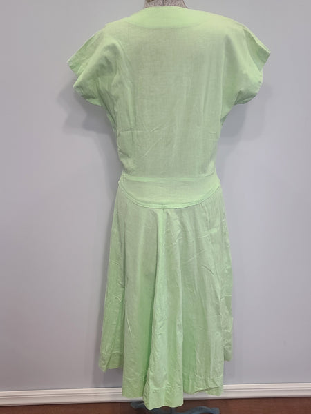 Light Green Dress <br> (B-36" W-28" H-42")