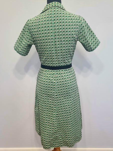 German Green Print Zipper Front Dress <br> (B-38" W-32" H-40.5")