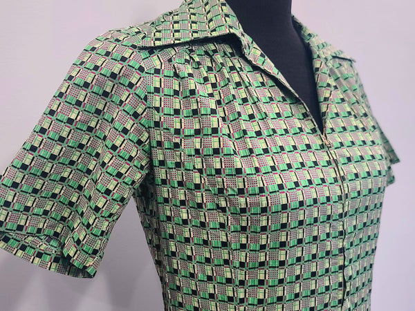 German Green Print Zipper Front Dress <br> (B-38" W-32" H-40.5")