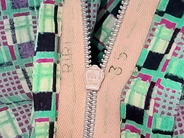 German Green Print Zipper Front Dress <br> (B-38" W-32" H-40.5")