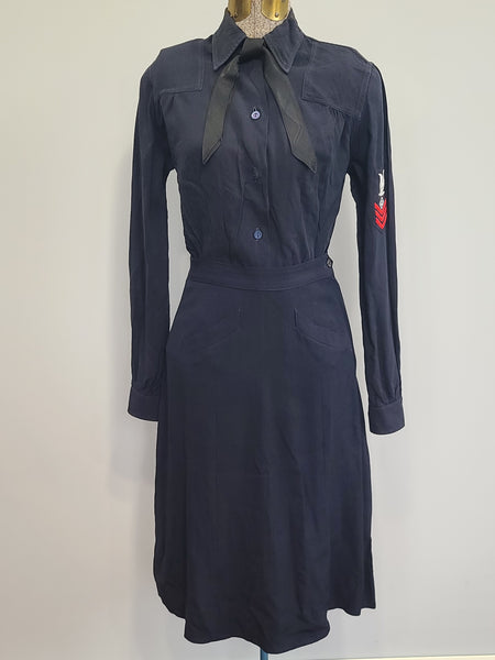 Navy WAVES Uniform: Jacket, Skirt, Blouse & Tie (Named) <br> (B-35" W-24.5" H-34")