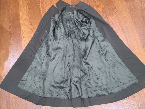 Women's Army Winter Coat (Small)