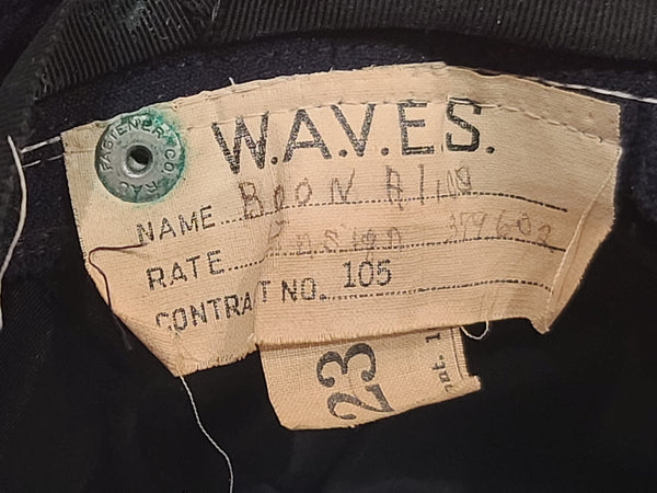 WAVES Seersucker Officer's Jacket and Hat with Covers (Named) <br> (B-41" W-32")