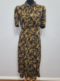 1930s Silk Print Dress <br> (B-43" W-35" H-44")