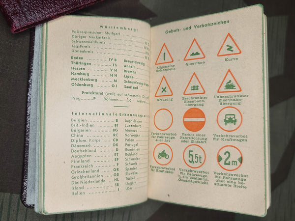 Lot of Pocket Calendar Books 1943-45 & Photo from Großdeutschland Soldier