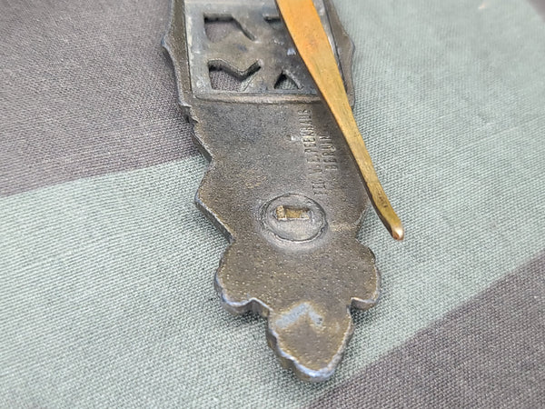 C.E.Junker Close Combat Clasp in Bronze BROKEN CLASP