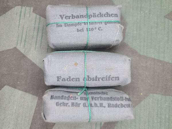 Kleine LS-Hausapotheke with Some Contents