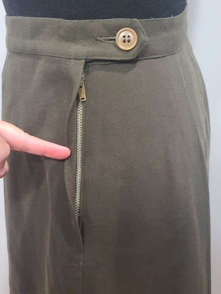 Army Nurse Jacket and Skirt with Insignia <br> (B-35" W-27" H-37")