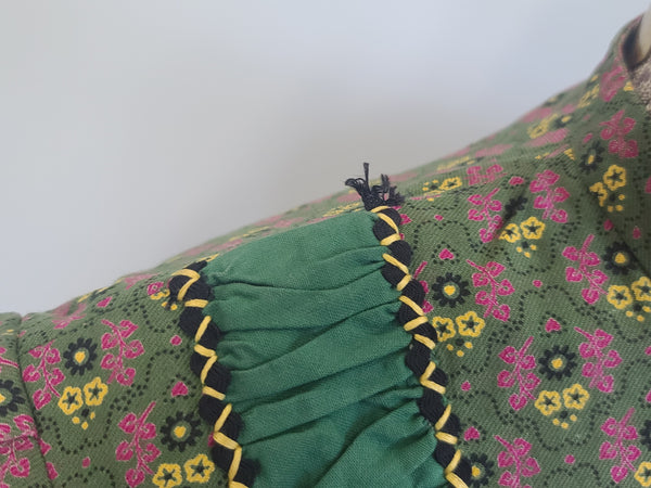 German Print Dirndl Dress <br> (B-34" W-27.5" H-42")