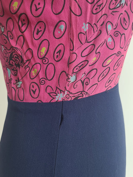 Genie Novelty Print Dress <br> (B-36" W-27" H-37")