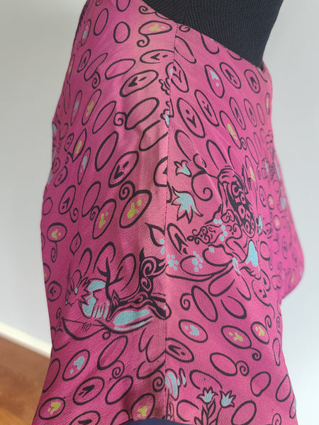Genie Novelty Print Dress <br> (B-36" W-27" H-37")