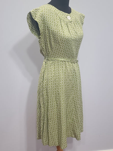German Green Circle Print Dress DRP Zipper <br> (B-38" W-30" H-40")