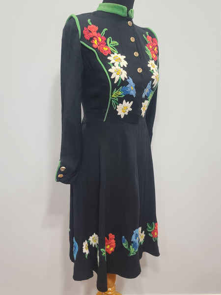 Amazing German Edelweiss Dress <br>(B-38" W-28" H-42")