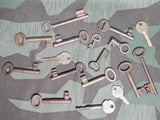 Lot of 17 German Keys