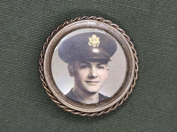 New Old Stock Sweetheart Soldier Photo Pin (GI and German)