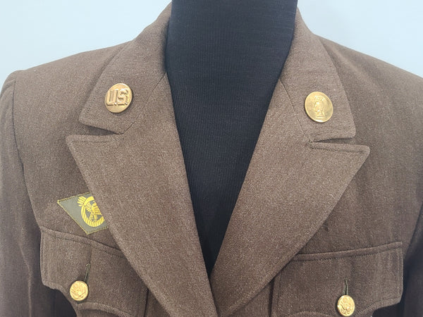 WAC Enlisted Uniform Jacket and Skirt <br> (B-35" W-26" H-37")