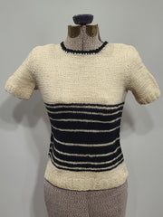 German Short Sleeve Sweater XS (32" Bust)