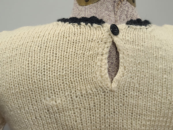German Short Sleeve Sweater XS (32" Bust)
