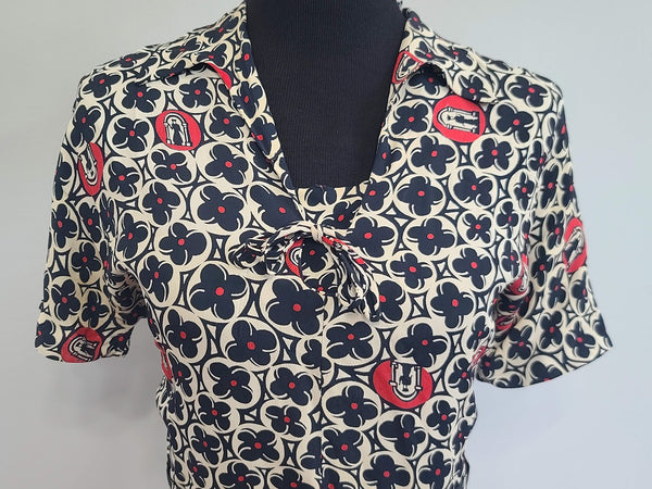 Flower and Person in Archway Novelty Print Dress <br> (B-41" W-28" H-41")