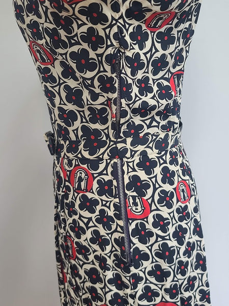 Flower and Person in Archway Novelty Print Dress <br> (B-41" W-28" H-41")