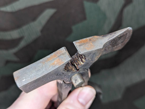 Communications Multi-Tool Hausmeister