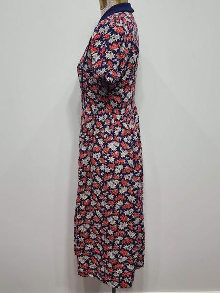 German Edelweiss Print Dress <br> (B-35" W- 27.5")