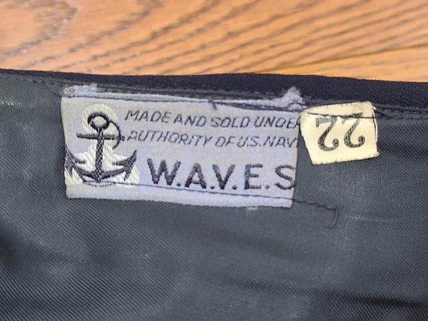 WAVES Seersucker & Navy Garrison Caps & White Topper (Size 22 & 22 1/2) Named