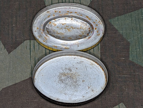 Turf Stahlstecknadeln Sewing Pin Tin Worn