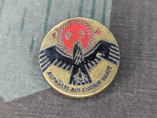 Tinnie Aufwarts aus Eigener Kraft 1934