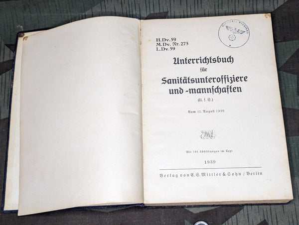 Wehrmacht Course Book for Sanitäts-Unteroffiziere u. Mannschaften 1939