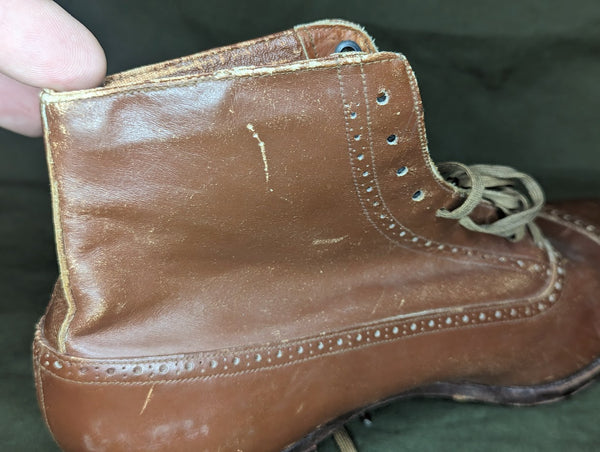 Women's Boots (~ Size 8 Narrow)