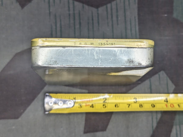 Khedive Exquisit Cigarette Tin D.R.G.M.