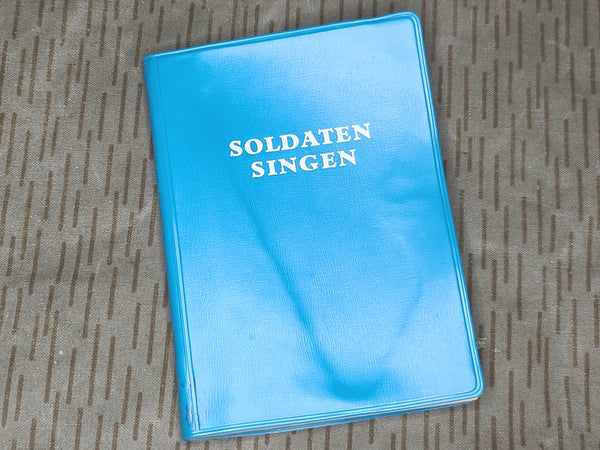 East German Soldaten Singen Soldier's Song Book