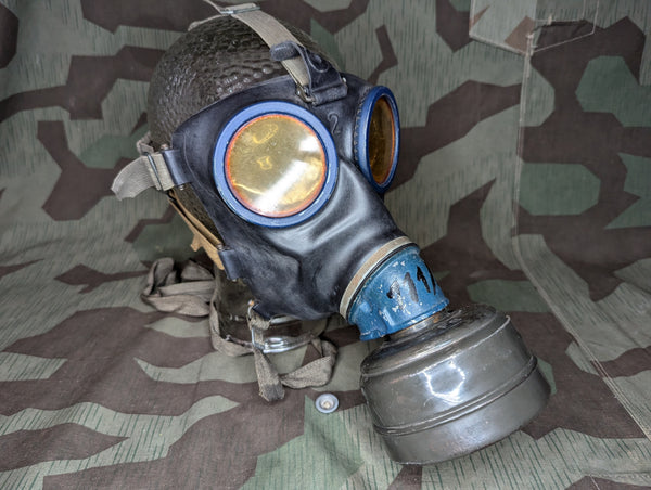 Black Rubber Gas Mask ebd Size 2 GM38 Magnetic