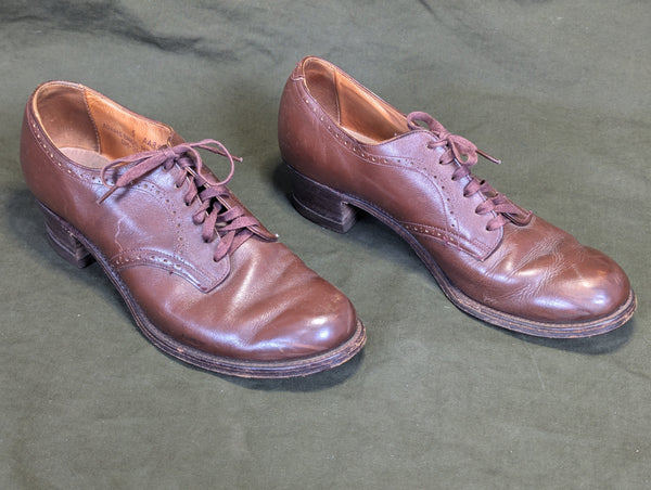 WAC / Nurse Service Shoes (Size 5 AA)