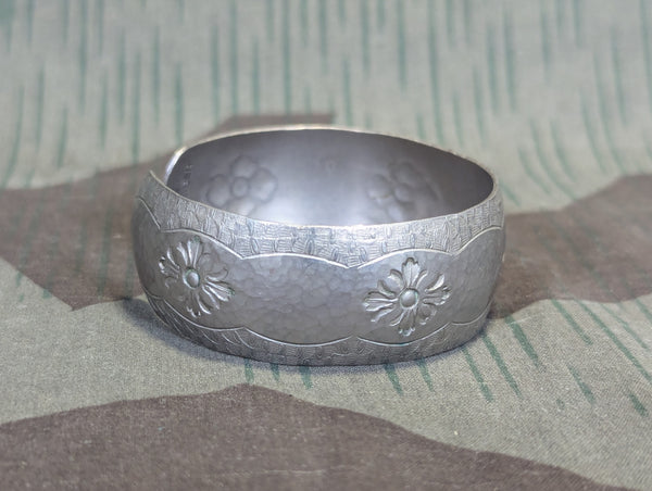 EM Handarbeit Neusilber Cuff Bracelet