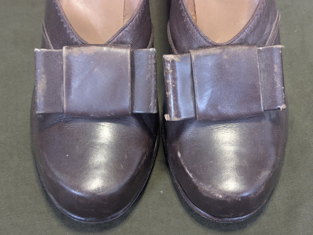 1944 Brown Marine Corps Women's Shoes 8A 1944 Brown Marine Corps Women's Shoes 8A