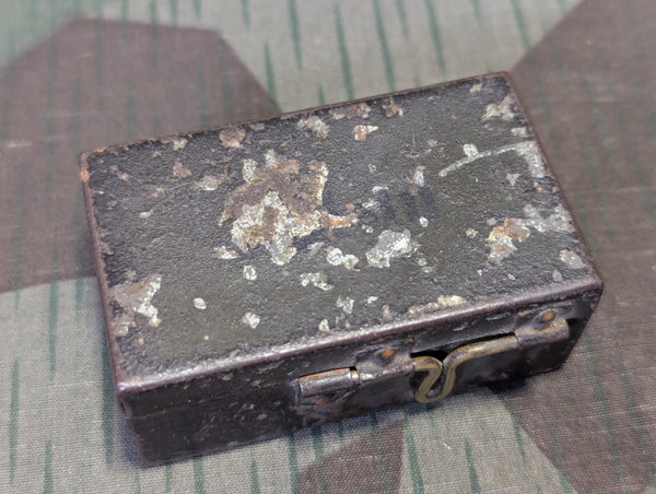Wehrmacht Medical Needle Tin Nadeln