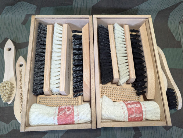 Putzzeug Shoe Brush Set Wehrmacht u. Arbeitsdienst